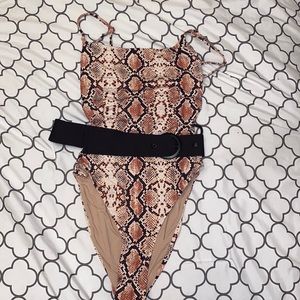 NWOT one piece swimsuit with belt